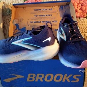 Brooks Glycerin  22 Blue and Pink Sneakers Athletic Shoe Size 8 Women